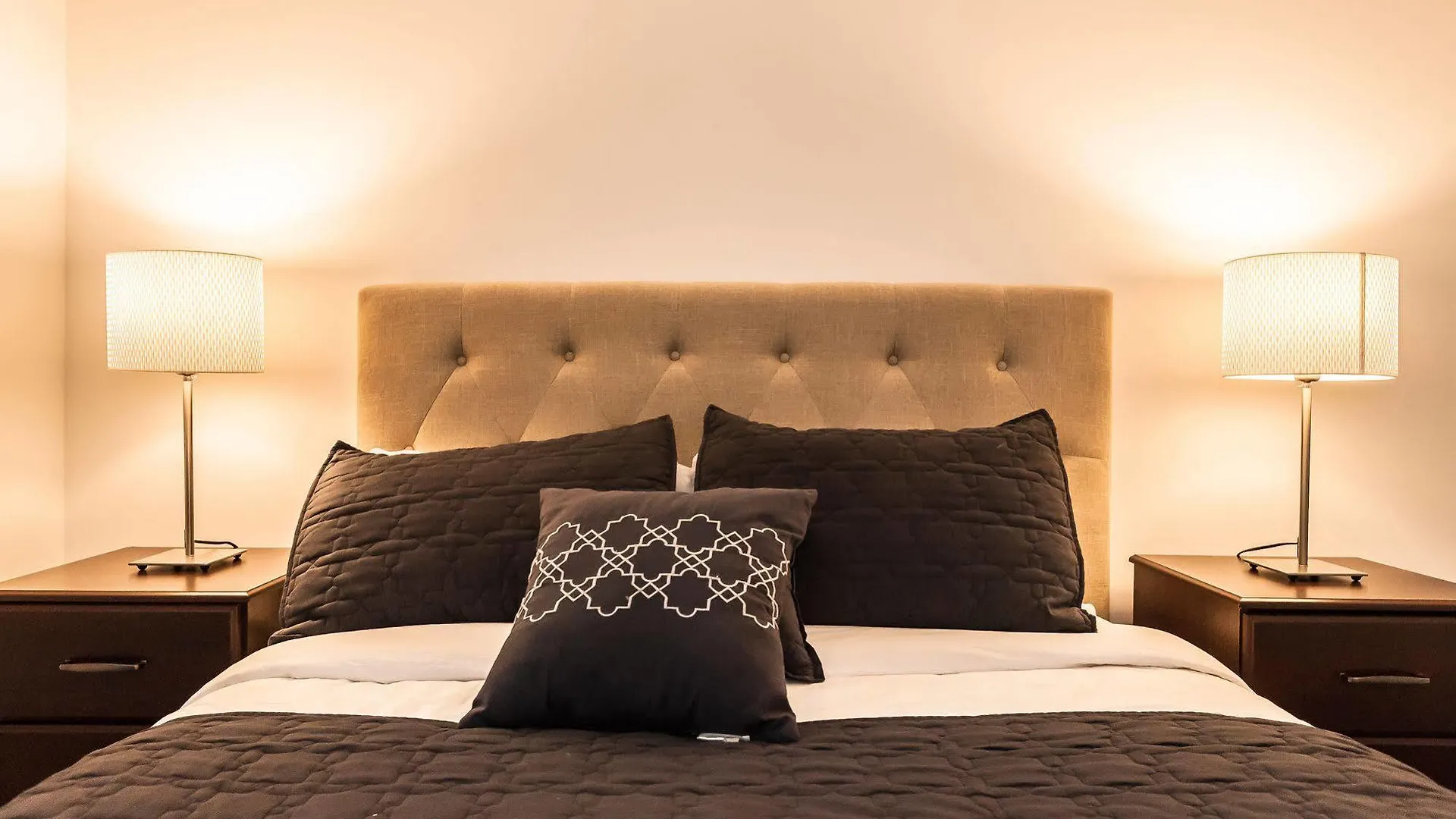 Life Suites Lakeside Mimico Toronto 0*,