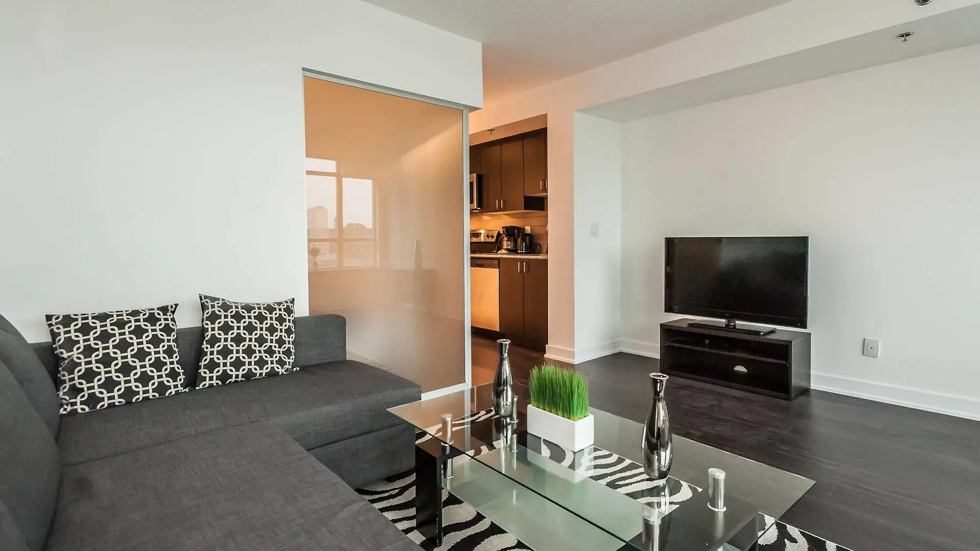 Life Suites Lakeside Mimico Toronto Apartment
