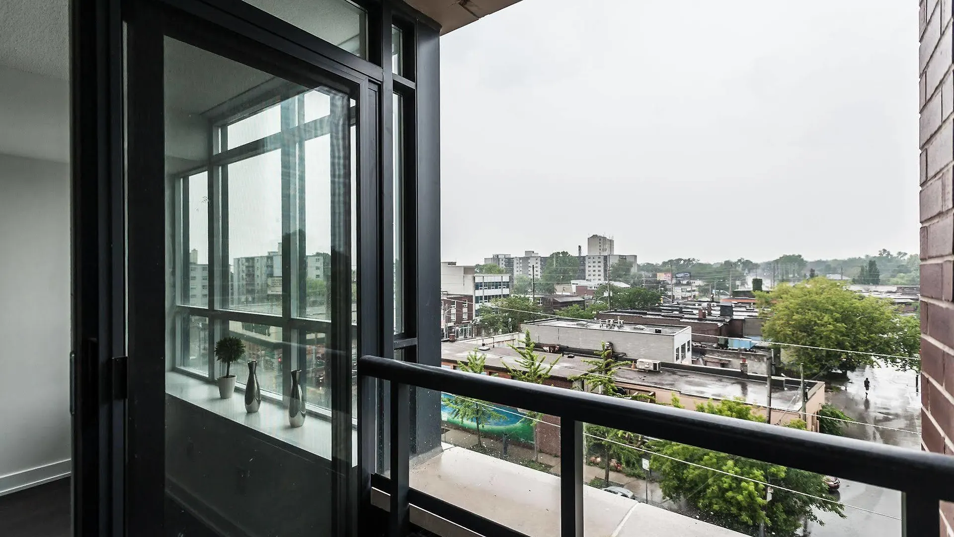 Life Suites Lakeside Mimico Toronto