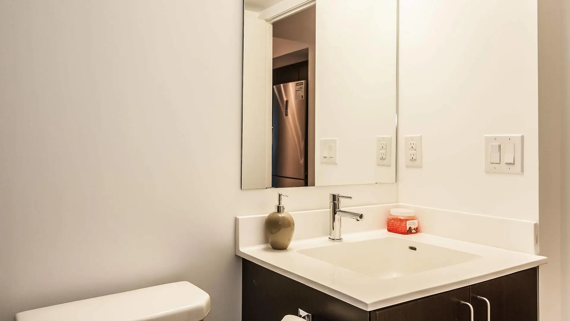 Life Suites Lakeside Mimico Toronto